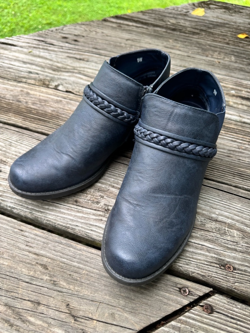 Easy Street 9W Blue Ankle Booties Wide Width Comfort Wave Insole